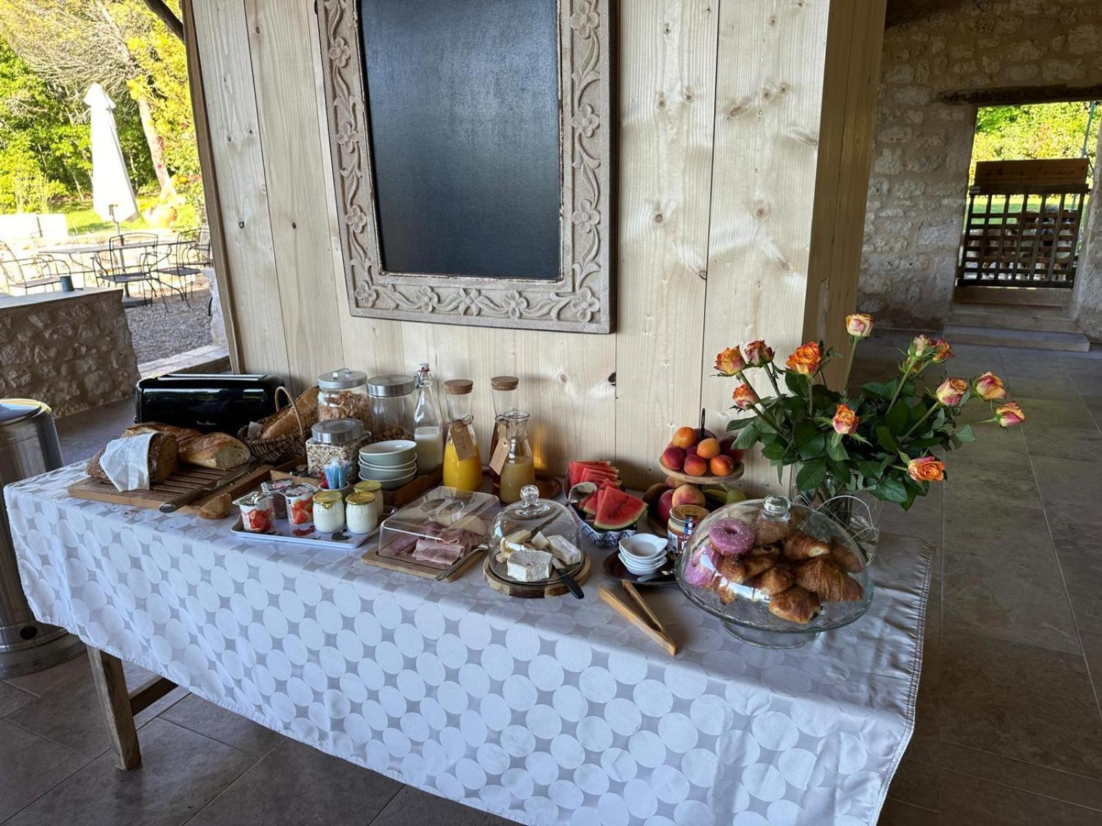 Le Lodge De La Boissiere Andillac Bagian luar foto